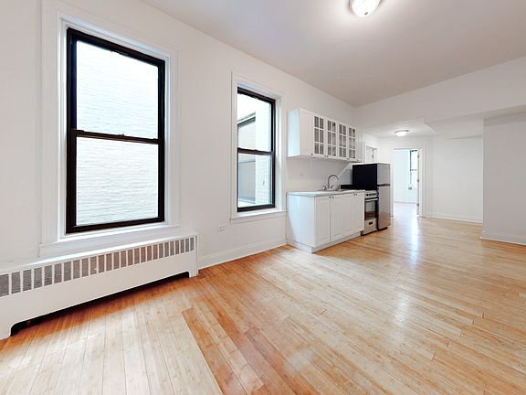 2nd image of 471 Central Park W APT 4D