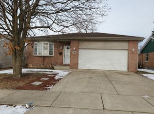 7406 W 115th St, Worth, IL 60482