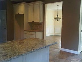 2nd image of 27 Sarah Dr