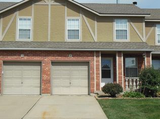 724 SE London Way APT C, Lees Summit, MO 64081