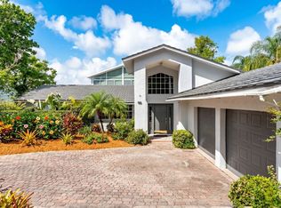 975 Oak St, Merritt Island, FL 32953