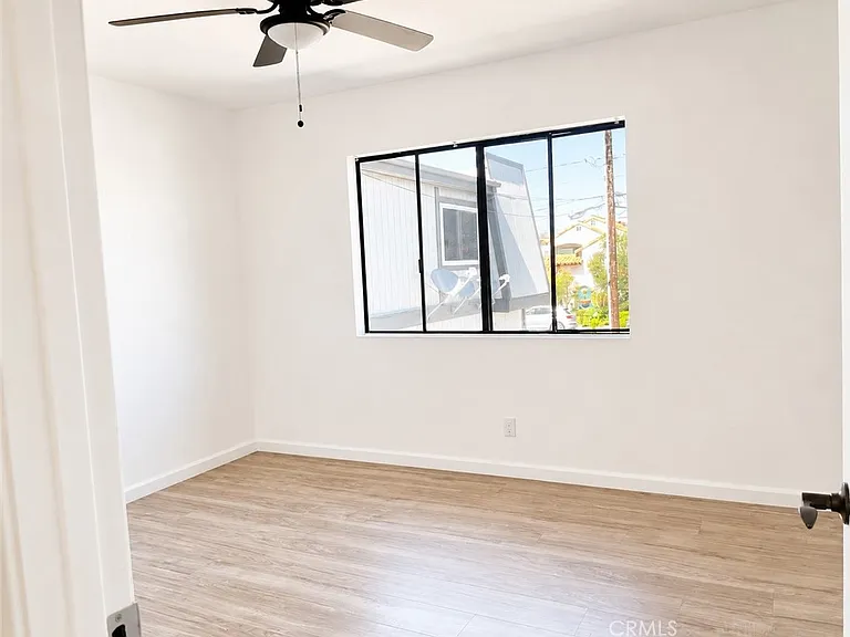 3209 Clay St — Photo 22