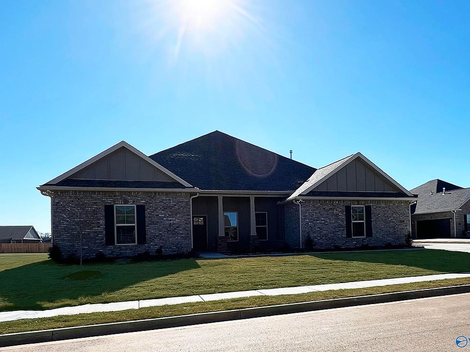 1st image of 219 Nellie Faye Ln