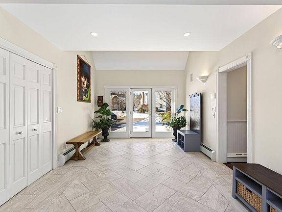 3rd image of 50 Eastfield Road