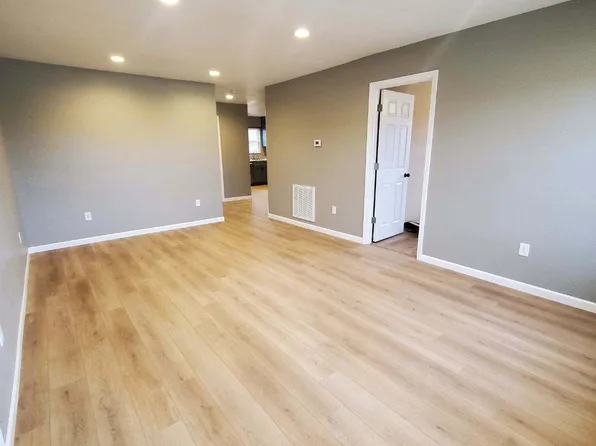 601 E Jackson St, Morton, IL 61550