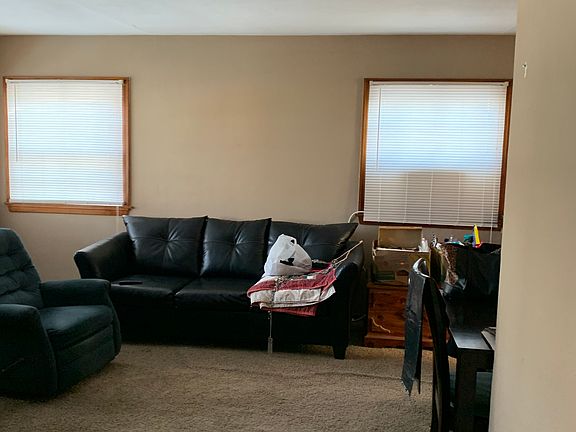 5th image of 706 Vestal St