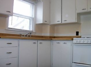 1120 23rd St APT C, Des Moines, IA 50311