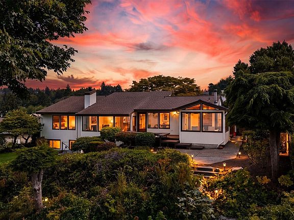 5th image of 824 S Marine Hills Way