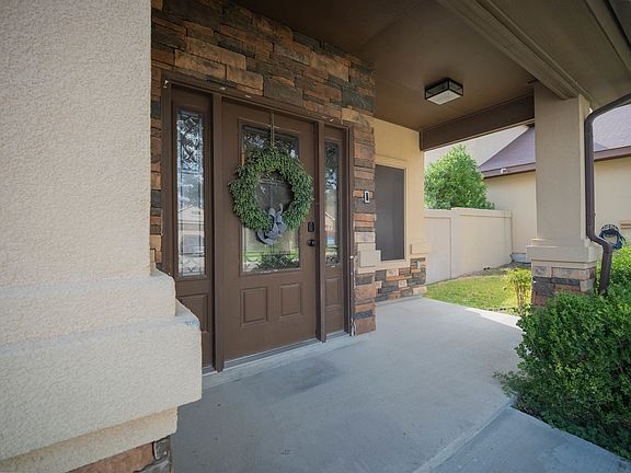 4th image of 505 Silver Palm Dr