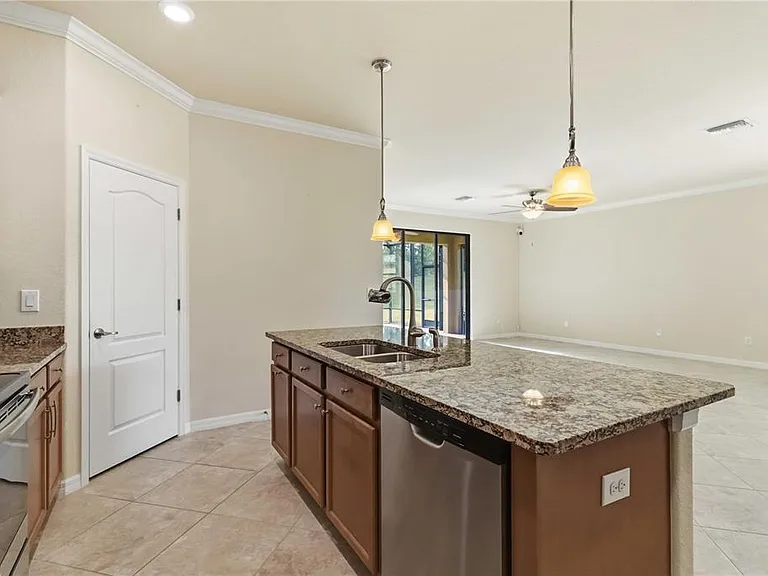 7156 Marsh View Ter — Photo 18