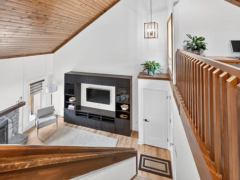 6372 Dummerston Ct — Photo 40