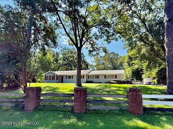 4th image of 103 S Hurricane Rd