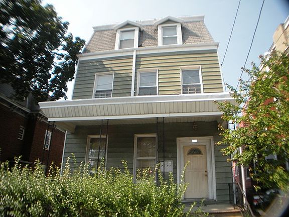 2nd image of 115 Hawthorne Ave