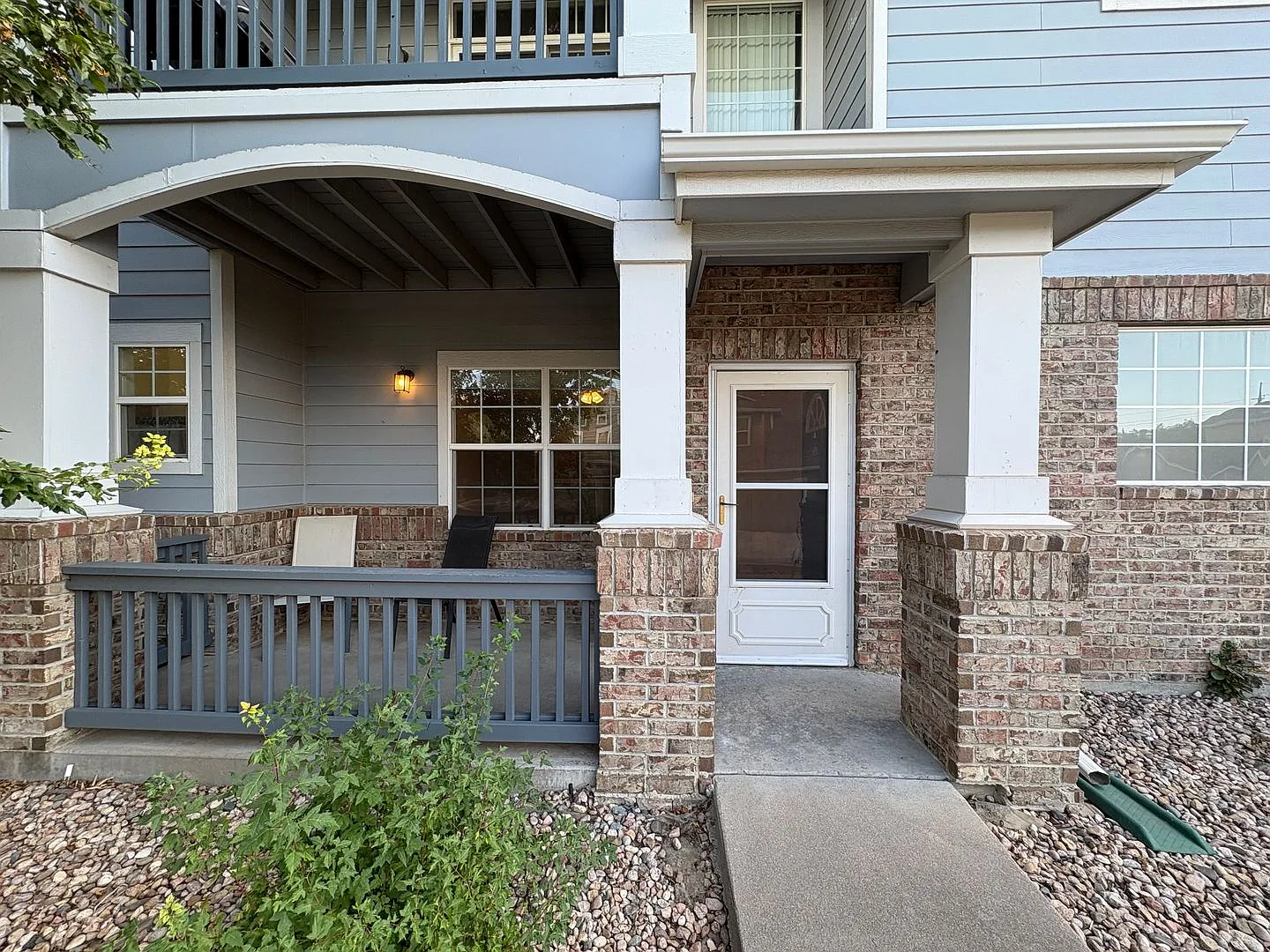 W. Greeley 1st Floor Condo | 2bd 2.5ba 2 Car Garage — Photo 1