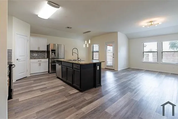 2024 Brisbon St — Photo 21