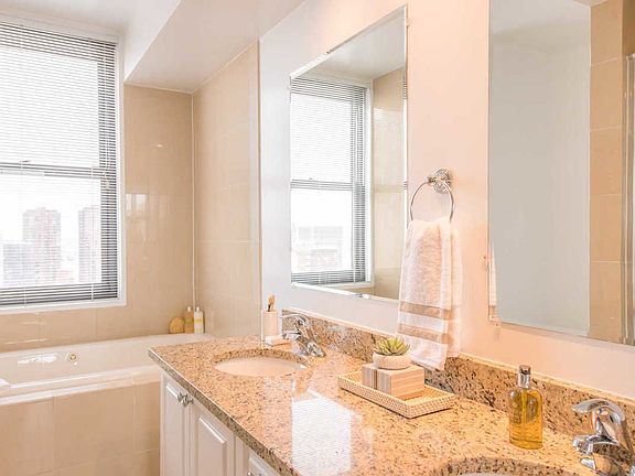4th image of 248 E 33rd St #5A
