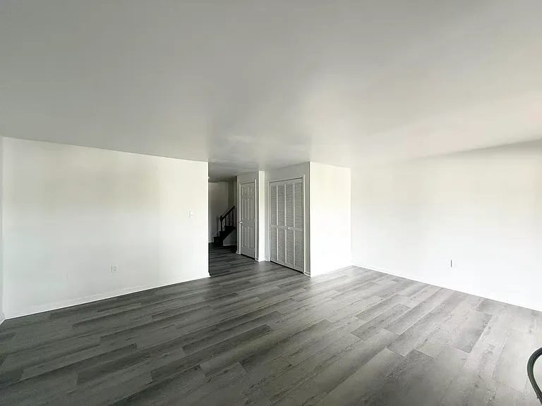 16848 Winston Ln — Photo 10