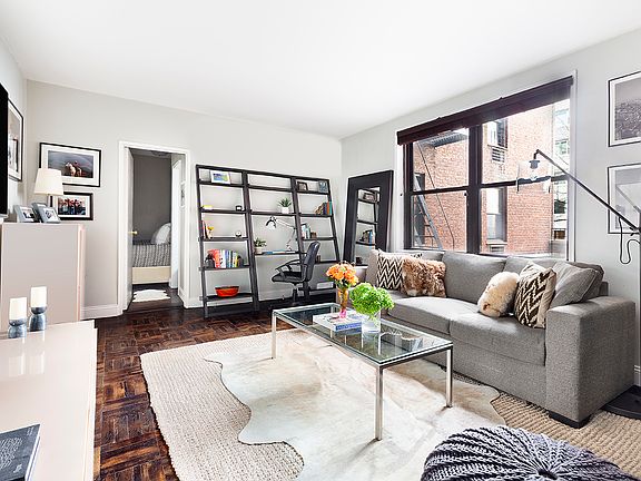 3rd image of 100 W 12th St APT 2H