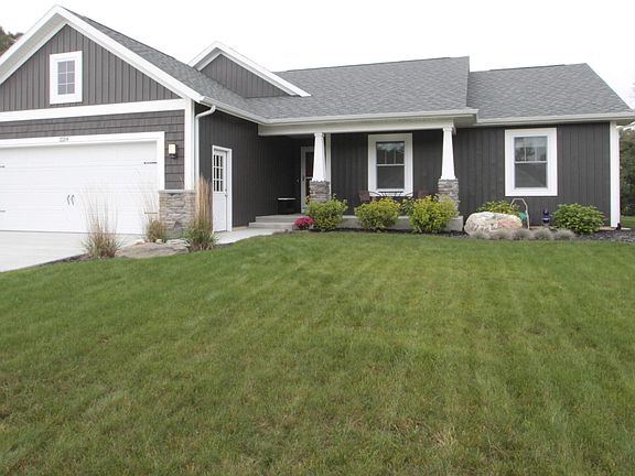 2nd image of 2214 Ashford Trl