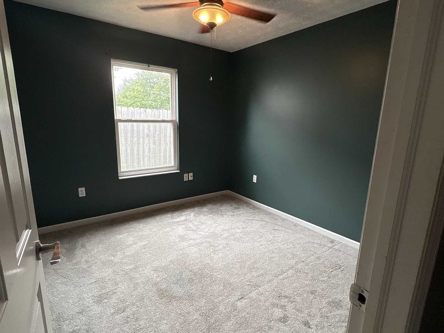 3 bed, 1290 sqft, $2,250 — Photo 3