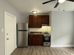 4752 N Maplewood Ave #211, Chicago, IL 60625