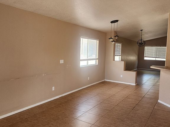 5th image of 2440 S Saint Pablo Dr