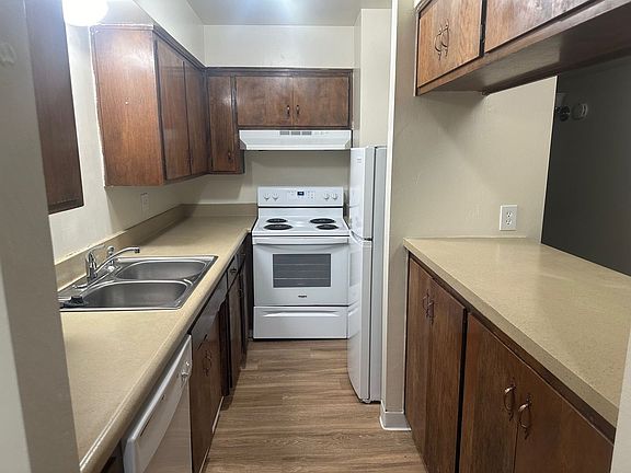 3rd image of 517 Taylor St #1