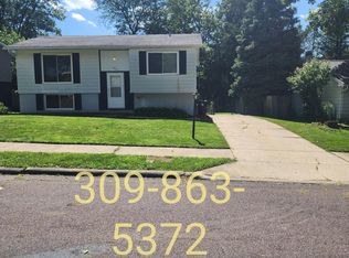 6217 N Upland Ter, Peoria, IL 61615