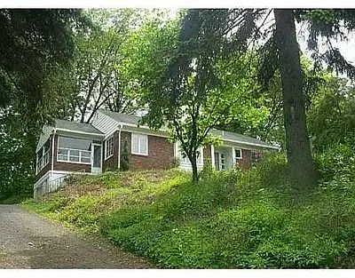 239 Alameda Rd photo 1