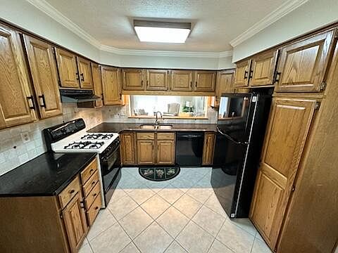 3rd image of 43 Skyline Cir NW