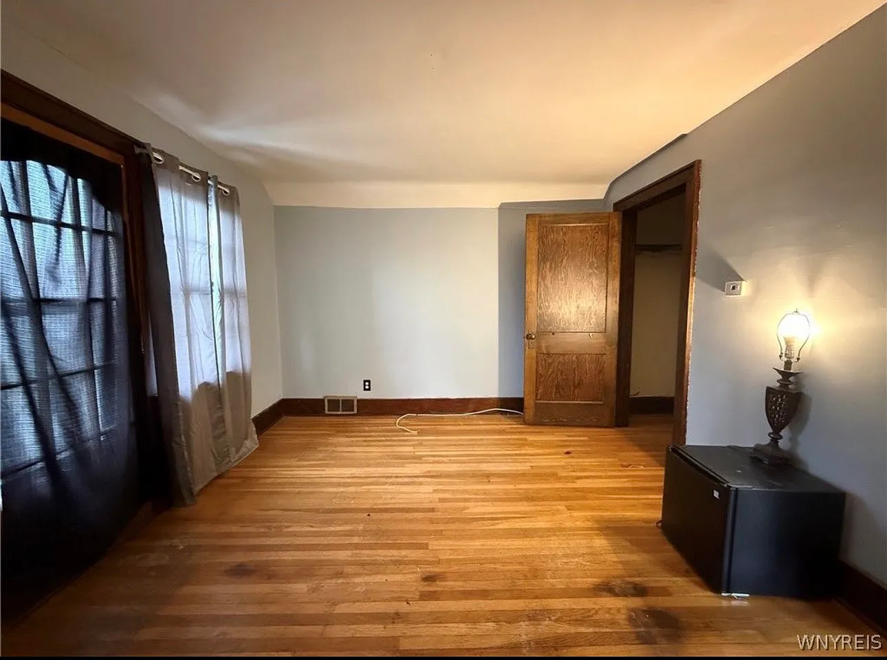 1 bed, 1000 sqft, $1,000 — Photo 4