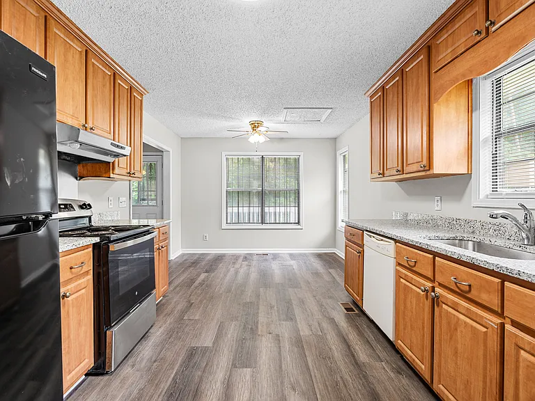 90 Edelweiss Dr — Photo 41