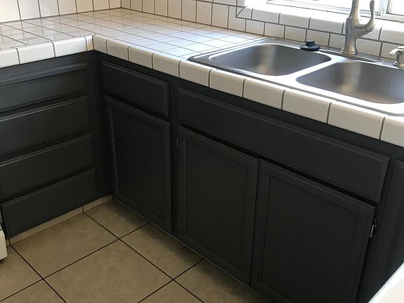 2nd image of 2084 Nantuckett Cir