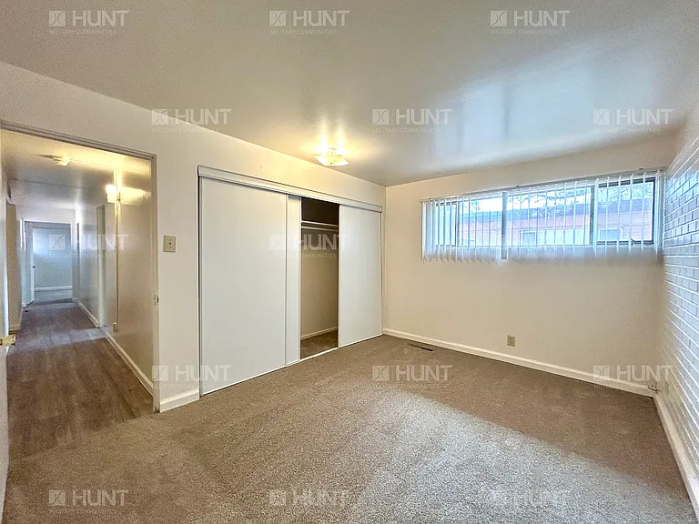 3925A Mercury Cir SE — Photo 8