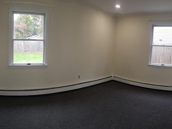 5th image of 4 Sunrise St Floor 1