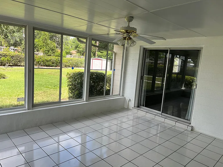 615 W Pipkin Rd — Photo 10