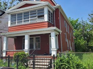 883 S 18th St, Newark, NJ 07108