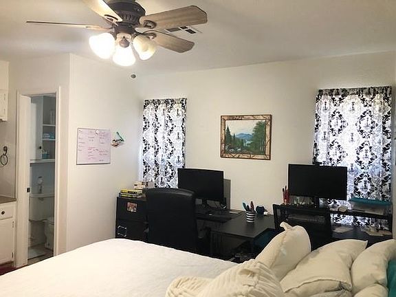 3rd image of 1317 N Columbia Cir