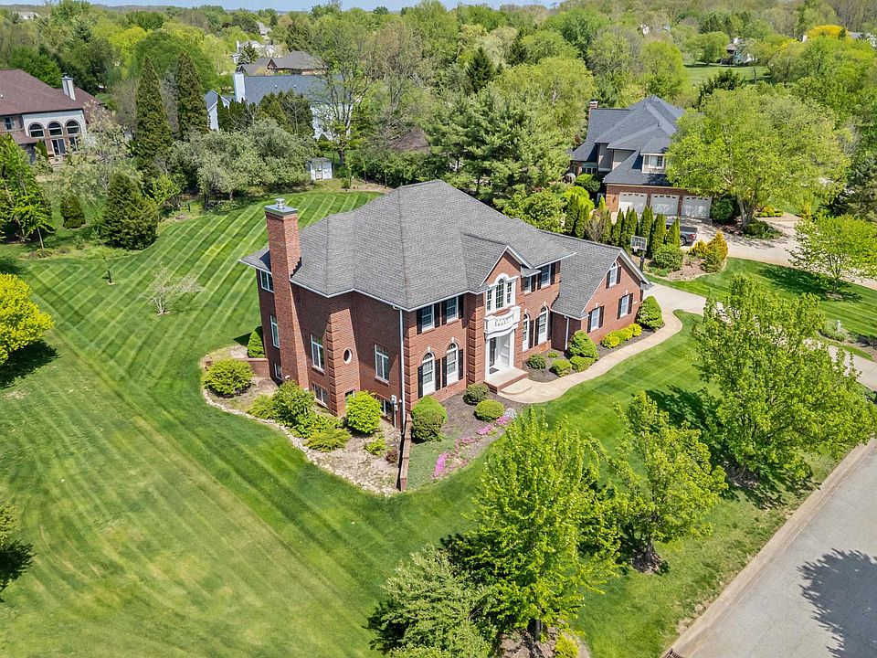 1st image of 4532 E Foxmoor Ln