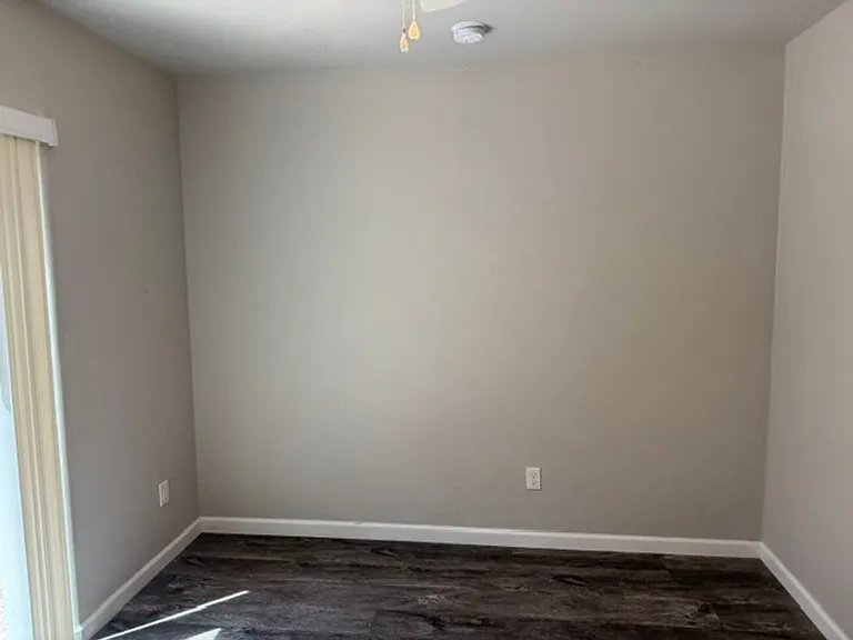 7833 Jacqueline Way — Photo 9