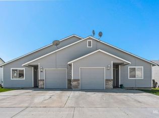 1267/1269 NE Rockridge St, Mountain Home, ID 83647