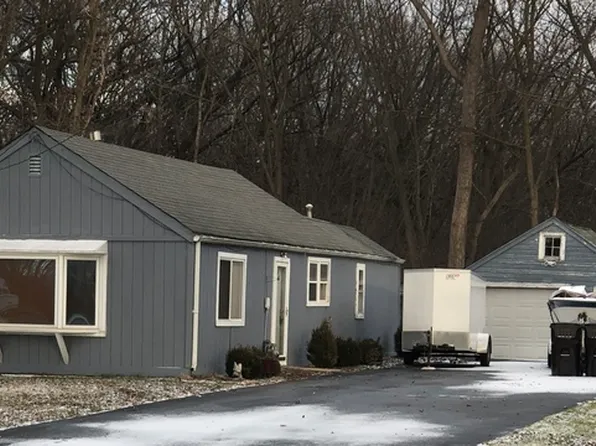 3012 Oakwood Ave, Johnsburg, IL 60051