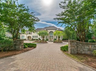 3204 Bridle Trl, Greensboro, NC 27407