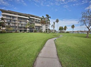 651 Seaview Ct #B207, Marco Island, FL 34145