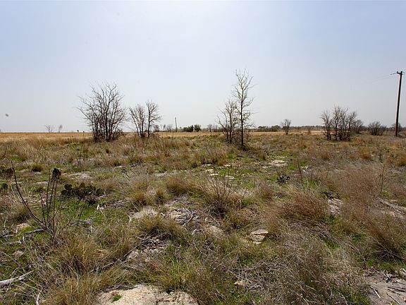 2nd image of 121 White Moon Rd