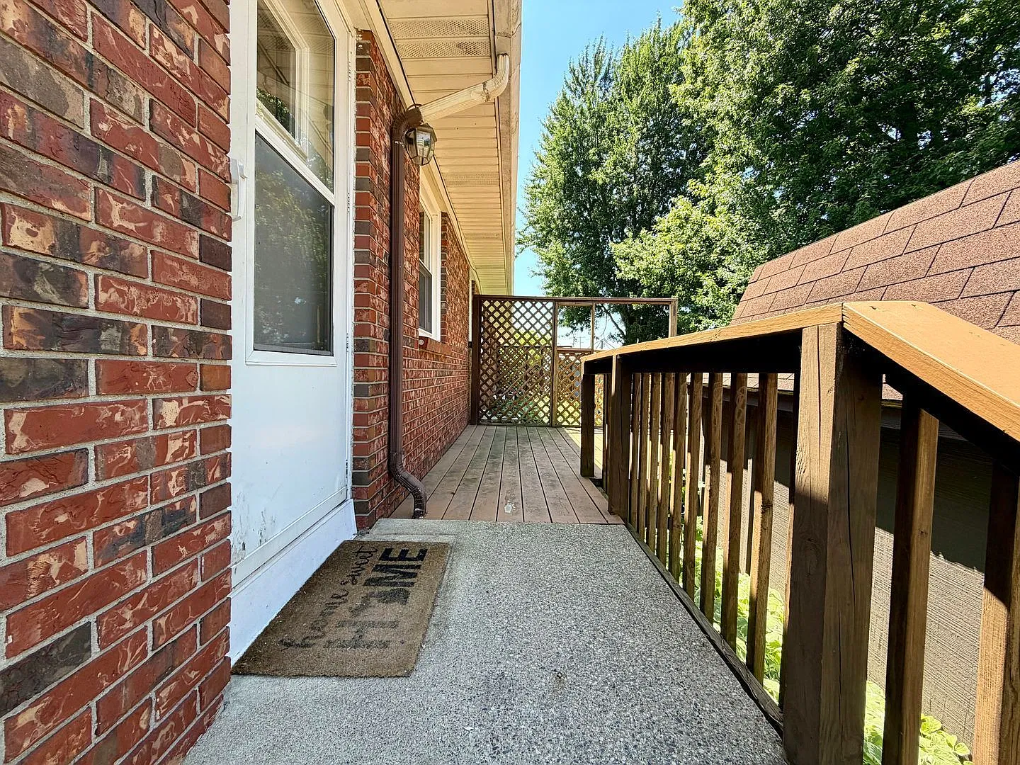 3 bed, 1.0 bath, $1,750 — Photo 2