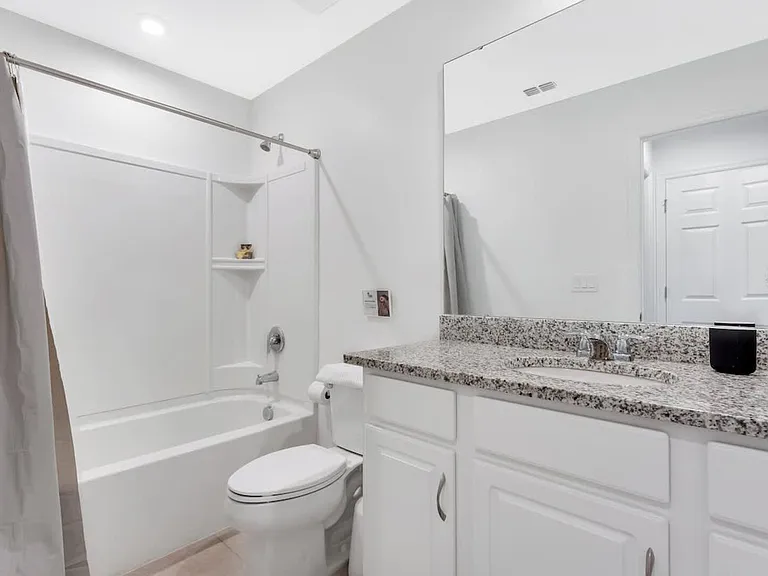Caroline Bay Ct — Photo 41