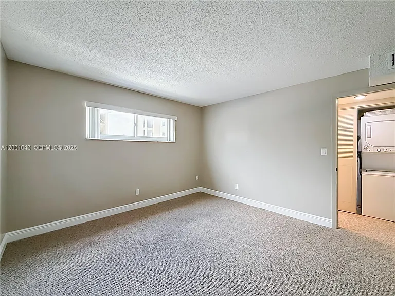 6211 SW 37th St #108 — Photo 21