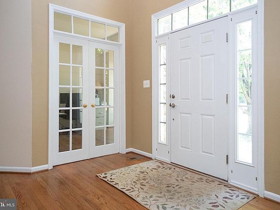5th image of 5662 Caribbean Ct