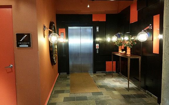5th image of 1033 W 14th Pl Unit 317